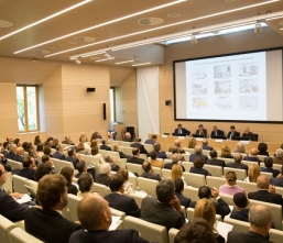 UNA CASA DA VIVERE - Offerte innovative per nuovi modi di abitare